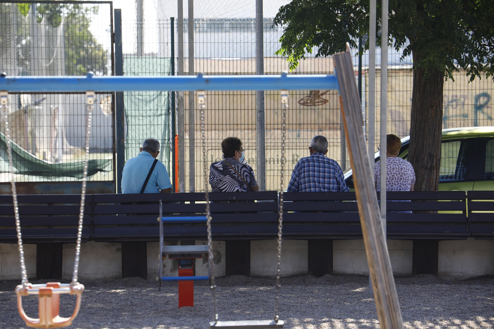 Un recorrido en fotografías por El Higuerón, uno de los barrios más pobres de Córdoba