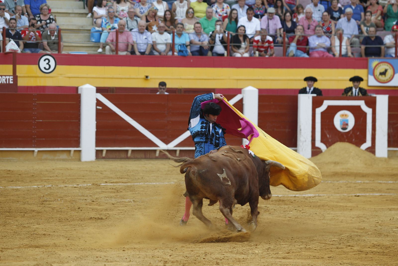 Fotogalería corrida de toros Roquetas de Mar. El Fandi, Castella, Cayetano.