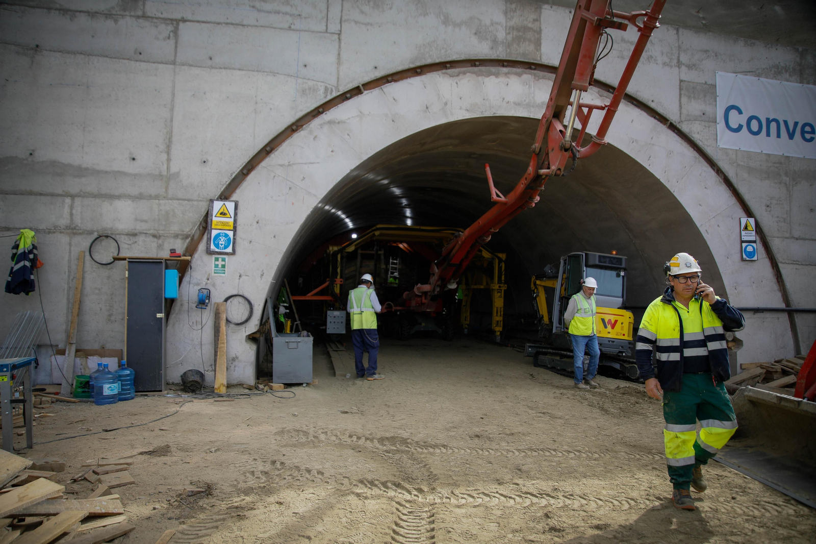 Así están las obras del túnel de Viator en la línea de alta velocidad de Adif, en imágenes