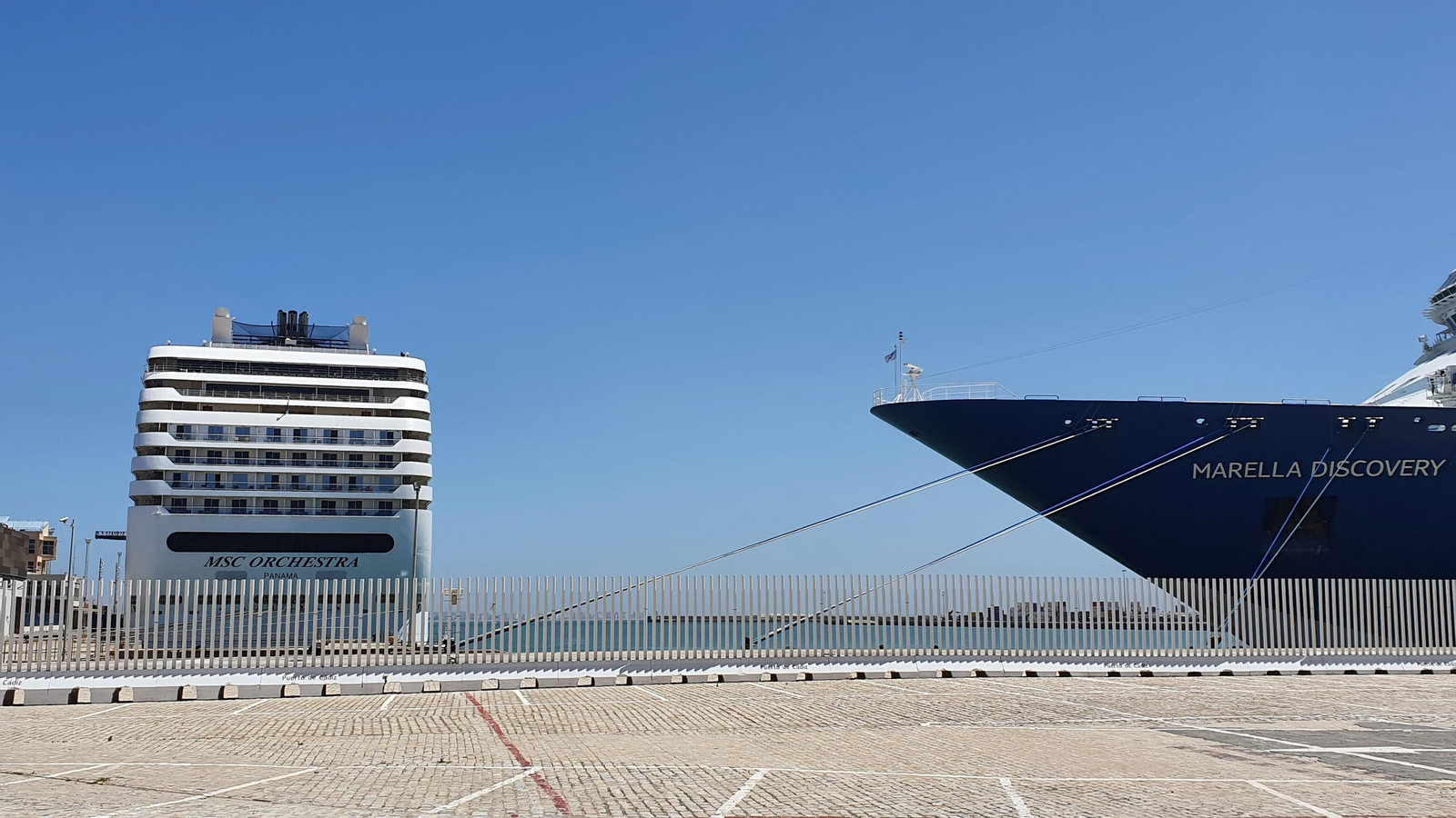 Imágenes del acto de inauguración de la nueva ruta del MSC Orchestra con parada en Cádiz
