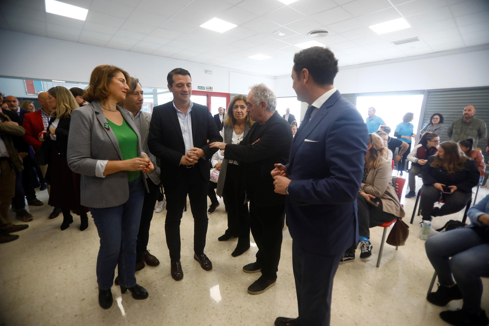 Las mejoras imágenes del chef Ferrán Adrián en la inauguración del proyecto La Foggara de Córdoba.