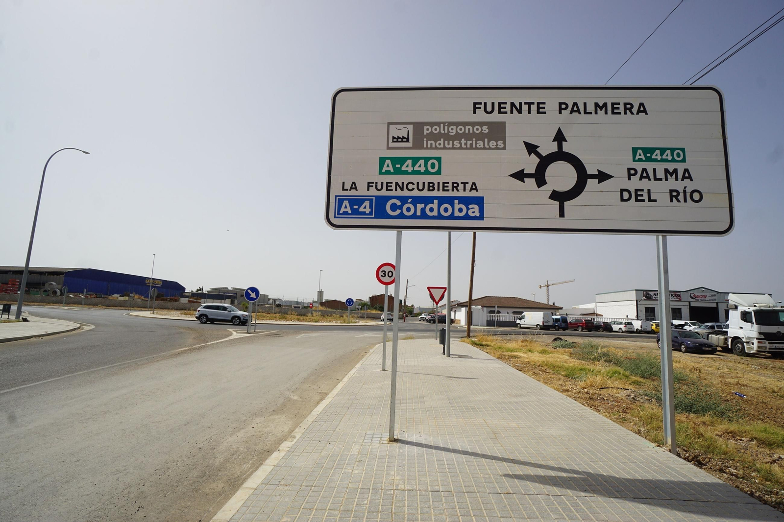 Una carretera en Fuente Palmera.