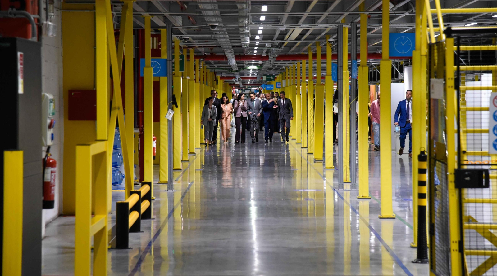 Quinto aniversario del centro de Amazon en Dos Hermanas