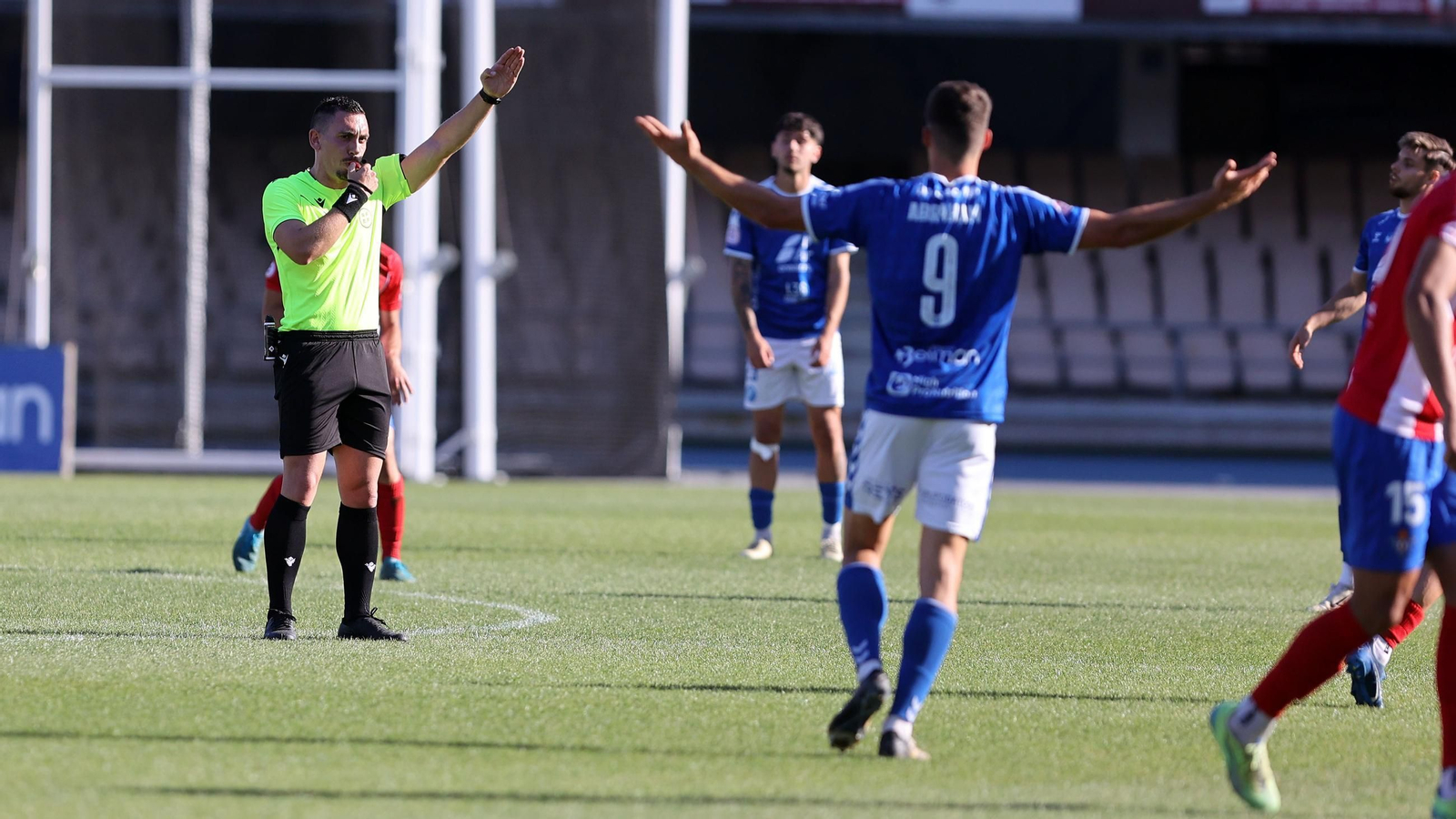 Imágenes del Xerez DFC contra el Don Benito en Chapín