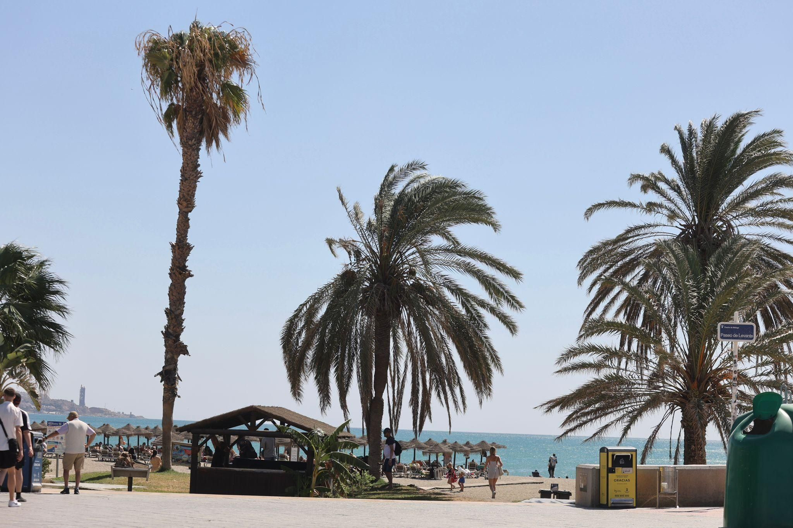 Las fotos del día de fuertes vientos en las playas de Málaga