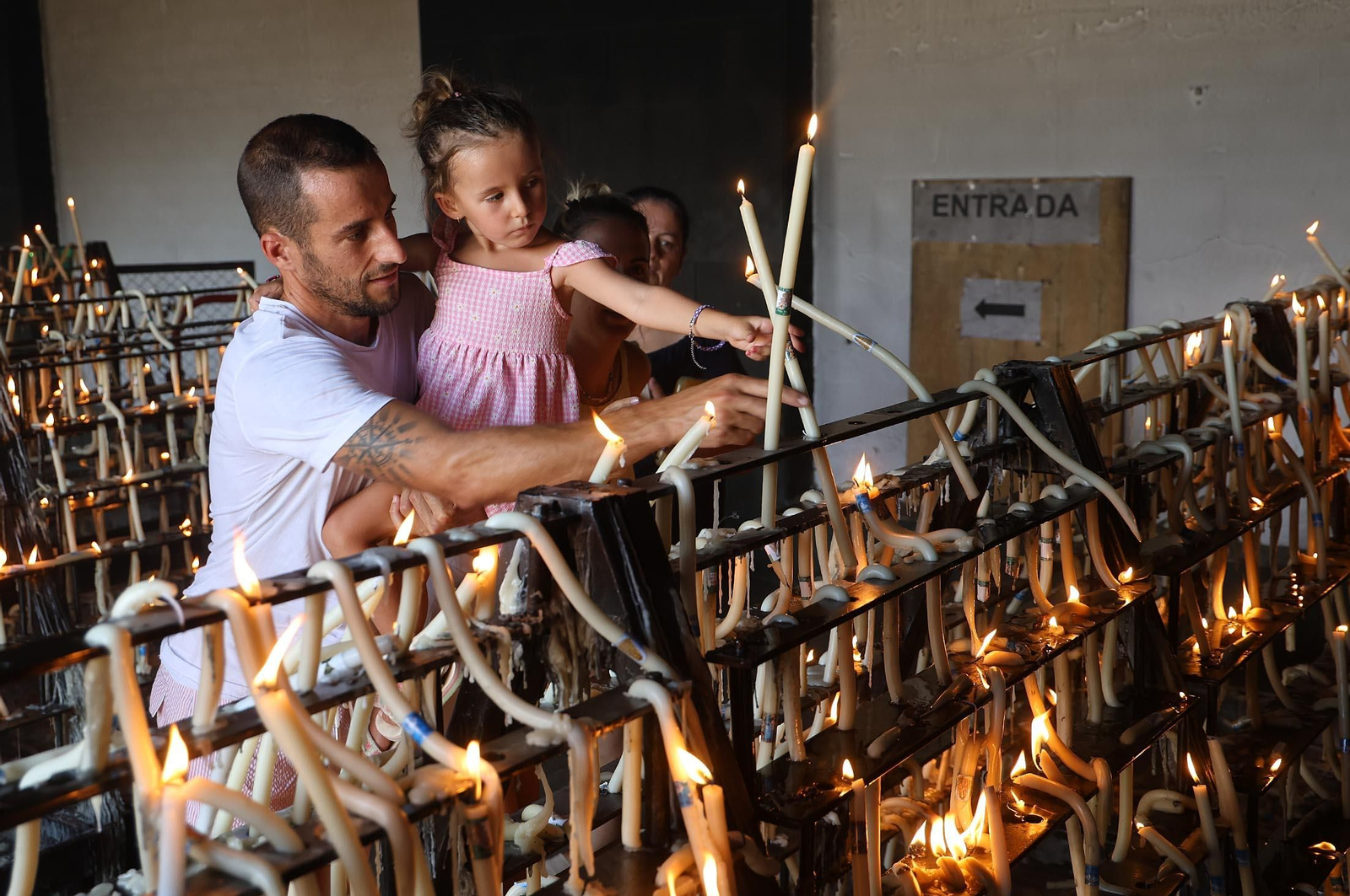 Imágenes del ambiente en el Rocío Chico en la mañana del sábado