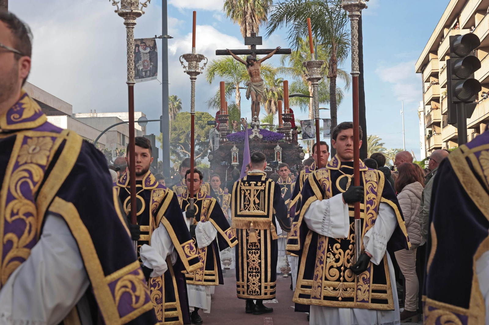 Imágenes de la Hermandad de la Defensión en el Martes Santo de Jerez 2025