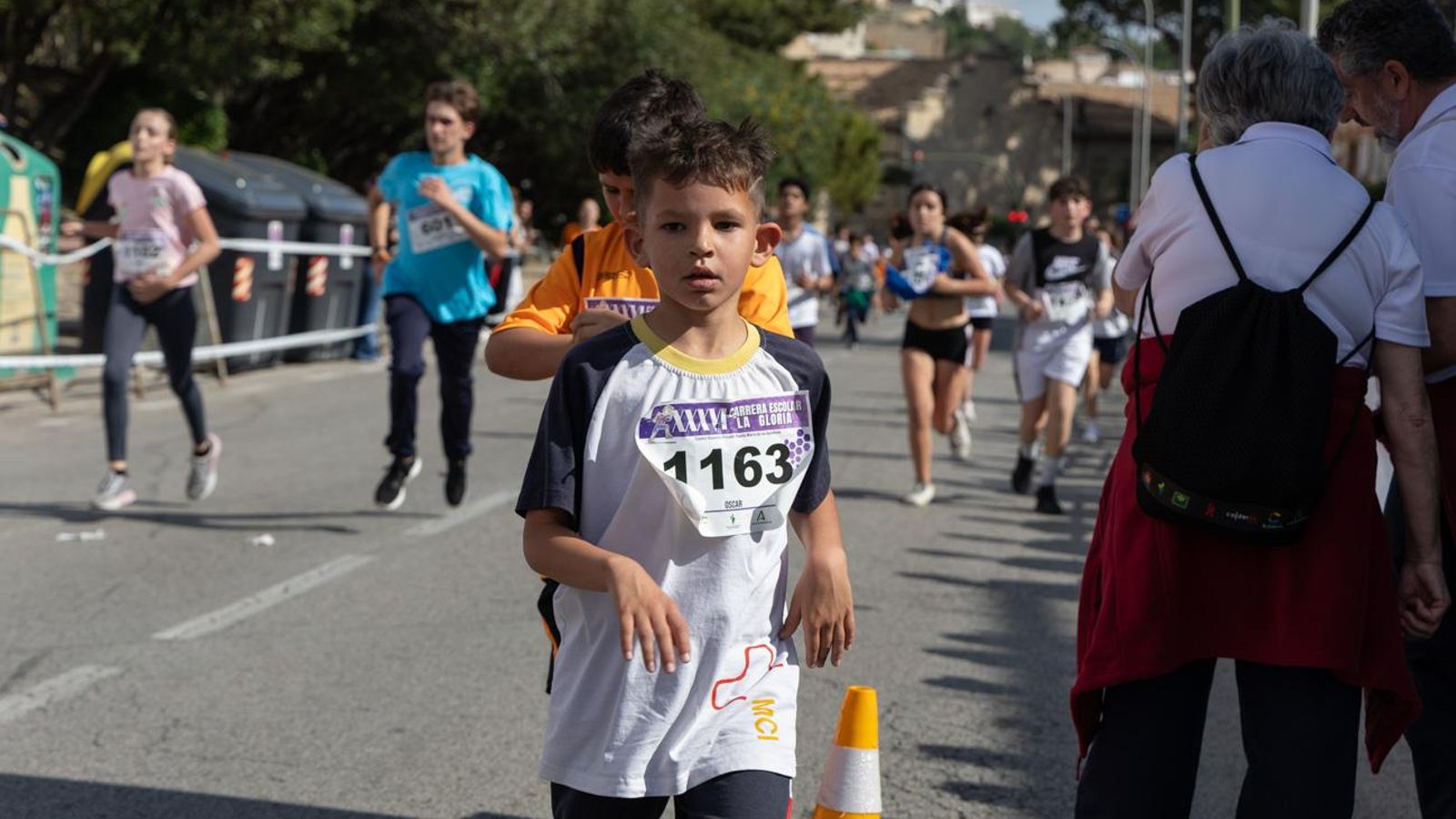 La carrera escolar de “La Gloria” que aúna inclusión y solidaridad, en imágenes