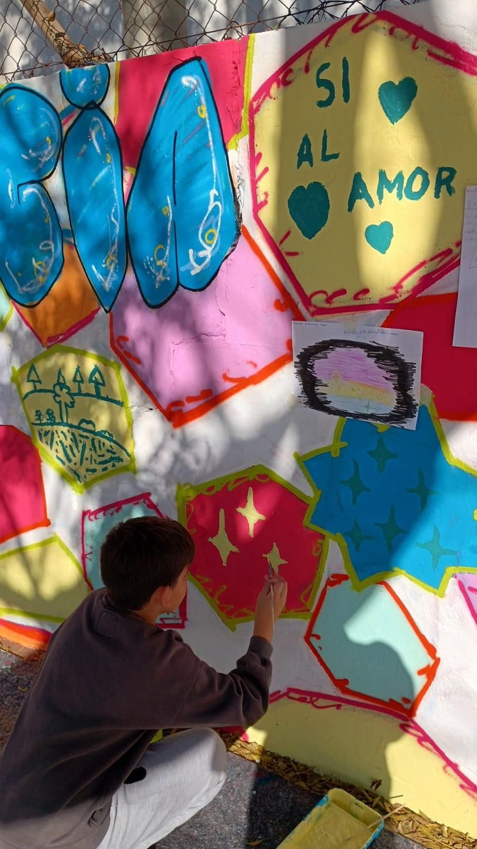 Fotos del mural por la inclusión del colegio Caetaria de Algeciras