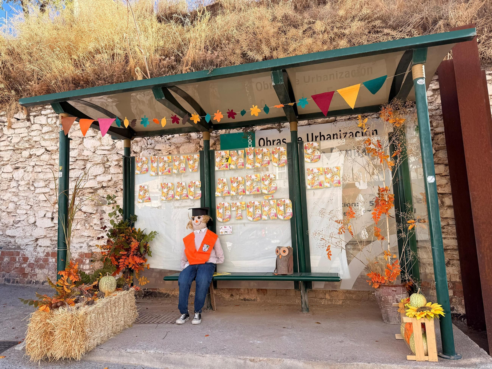 Los 40 vecinos de paja, trapo y cartón de Bacares, en fotos