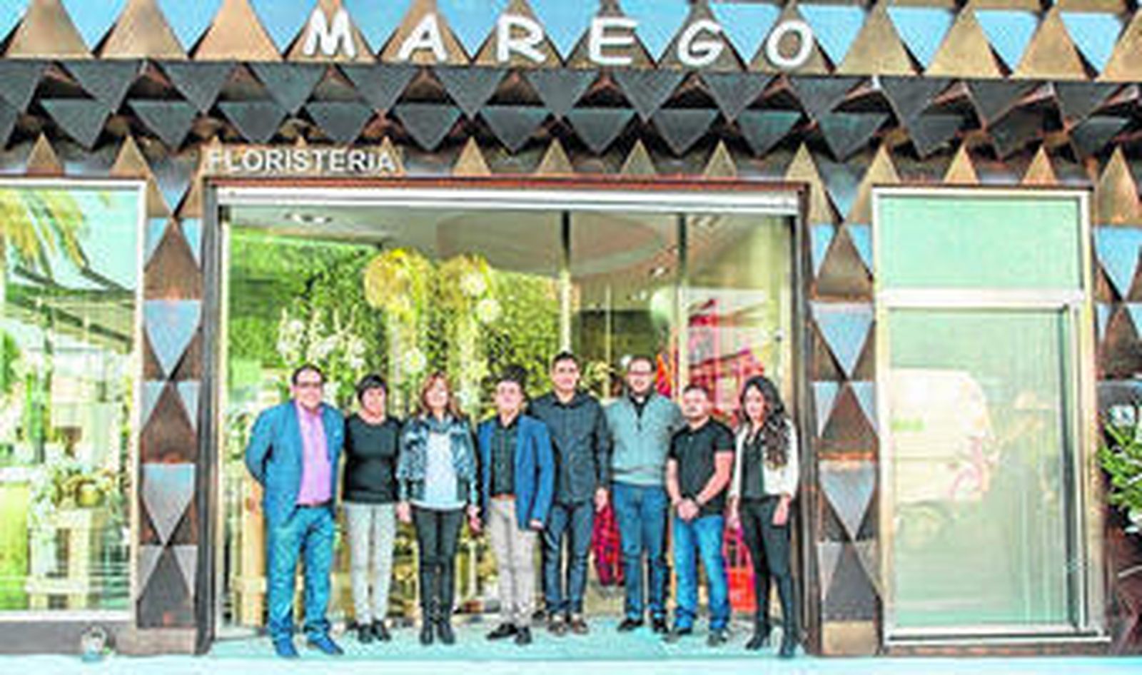 La alcaldesa ha asistido a la apertura de este establecimiento.