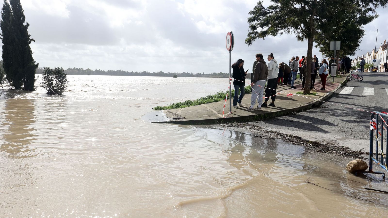 Así afronta la zona rural de Jerez la subida del río Guadalete