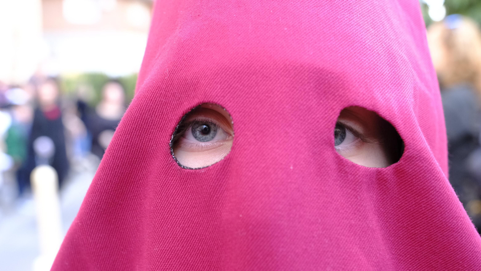 Coronación desaría al viento en su estación de Penitencia