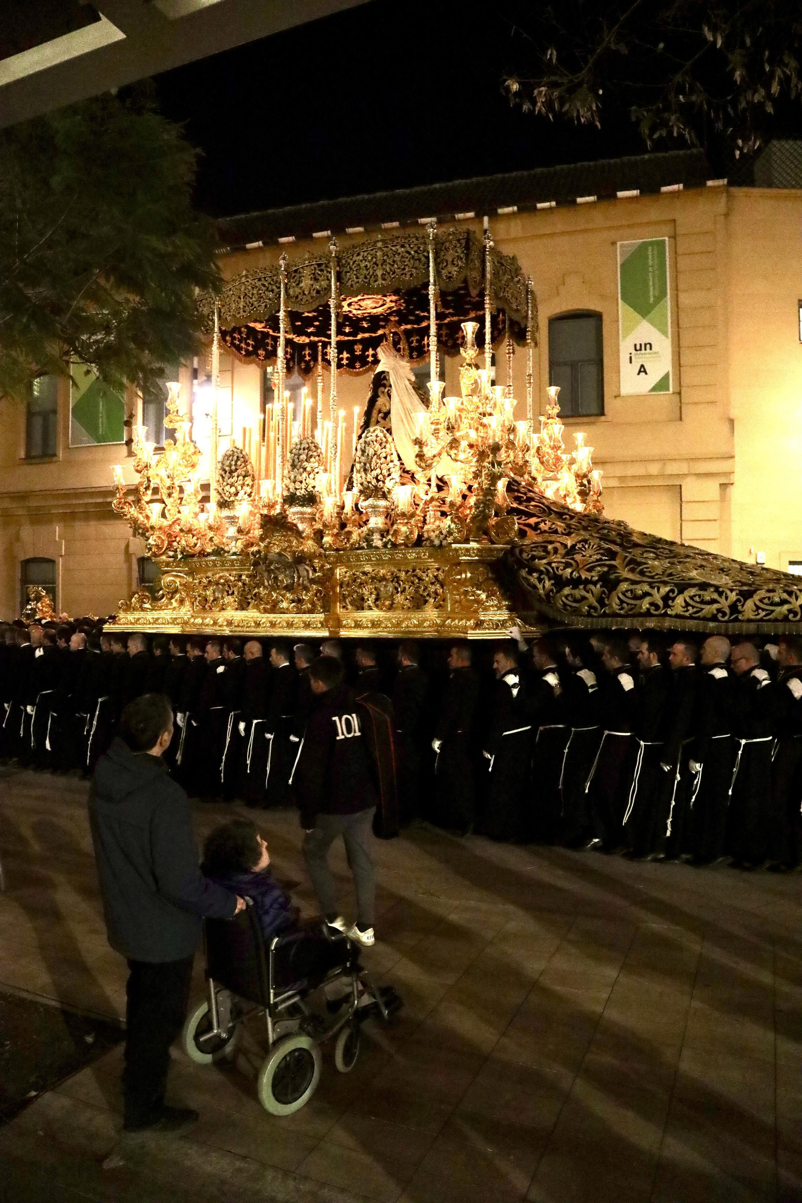 Las fotos de la procesión de Mena con la Legión en el Jueves Santo en Málaga