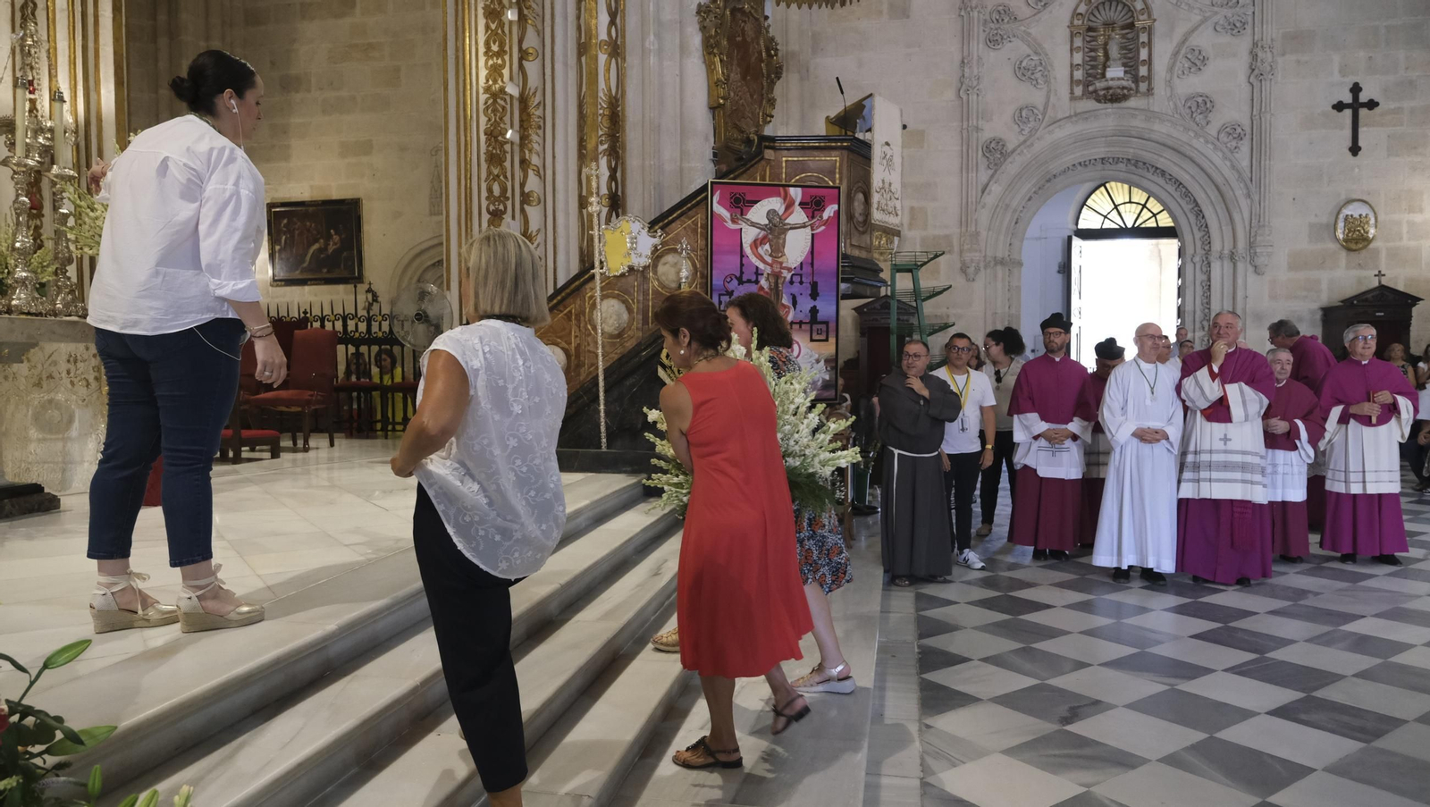 Ofrenda floral a la Virgen del Mar en la Feria de Almería 2024, en imágenes