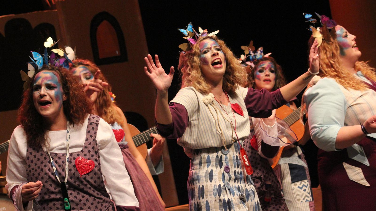 'Imagina que...', la comparsa femenina que participará en la semifinal de hoy