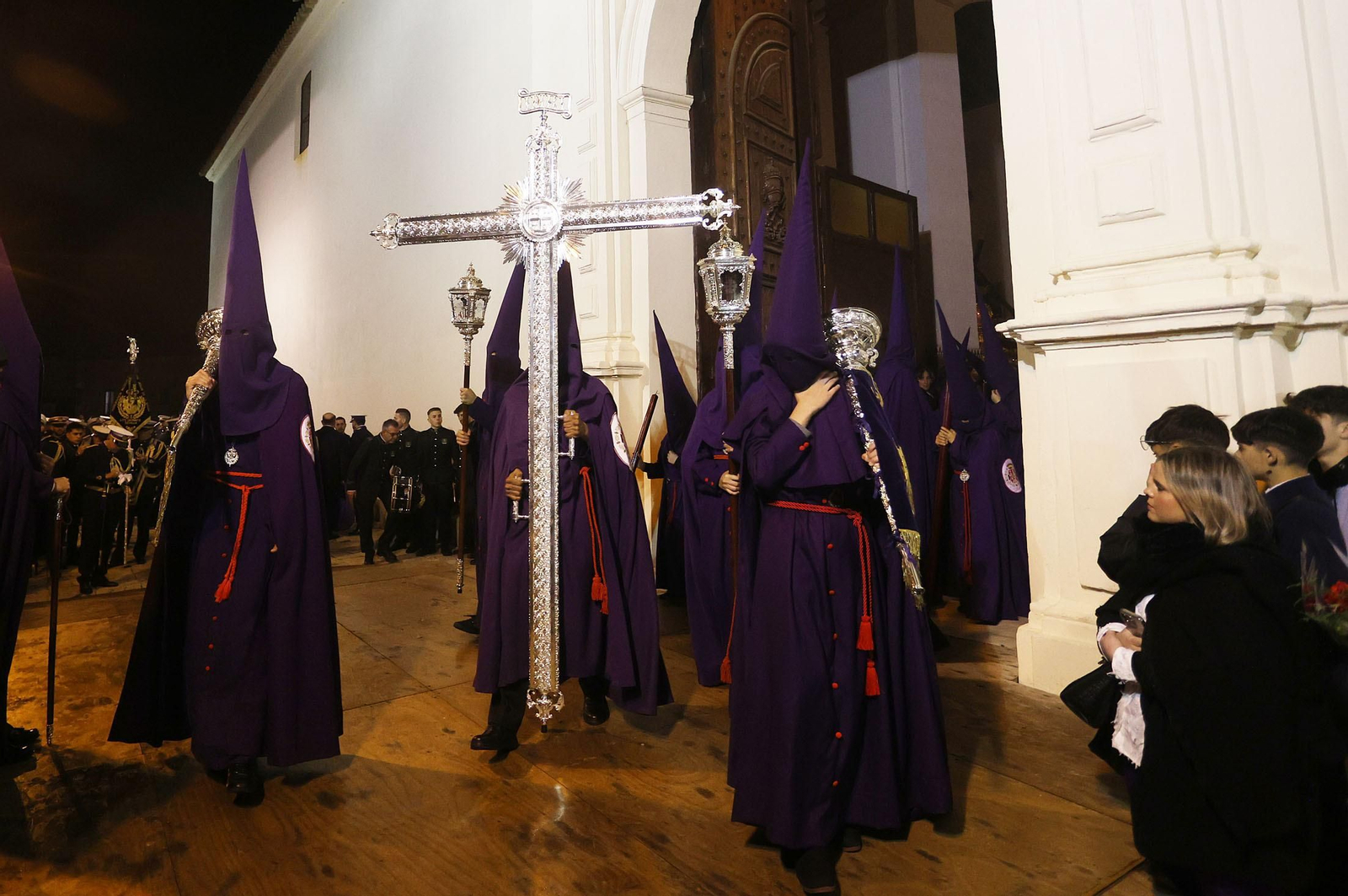 Las mejores imágenes del Martes Santo en Huelva: Hermandad de Pasión