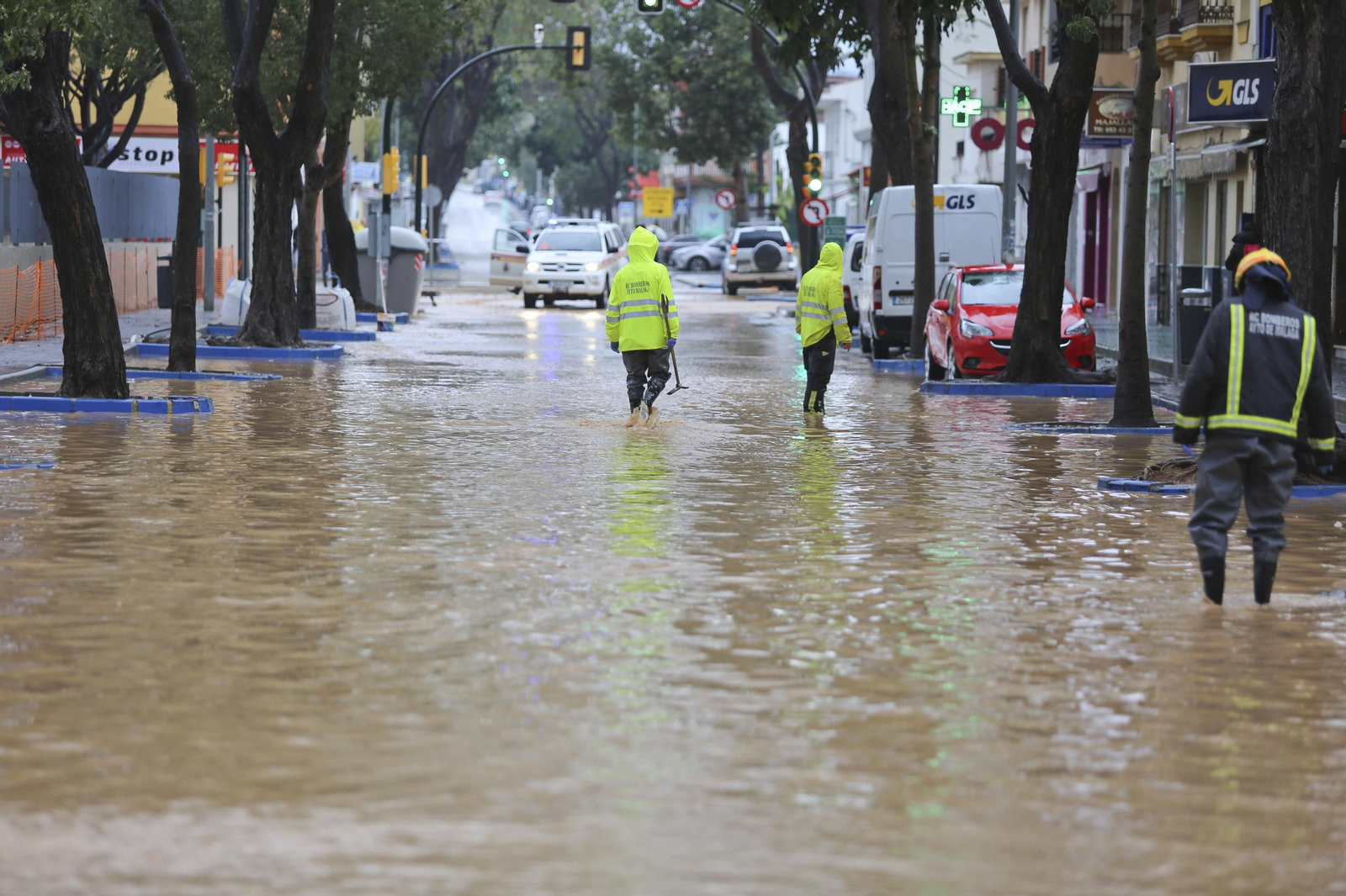 Campanillas anegada tras las lluvias, en fotos