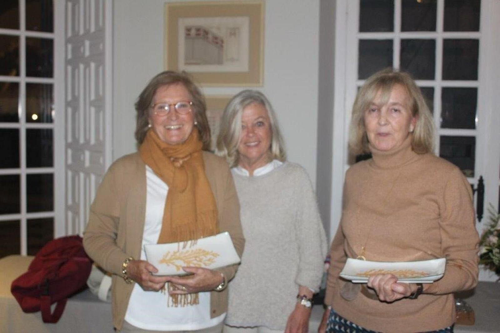 María Luisa de las Heras, Charo Bajo y Pilar Ayuso.