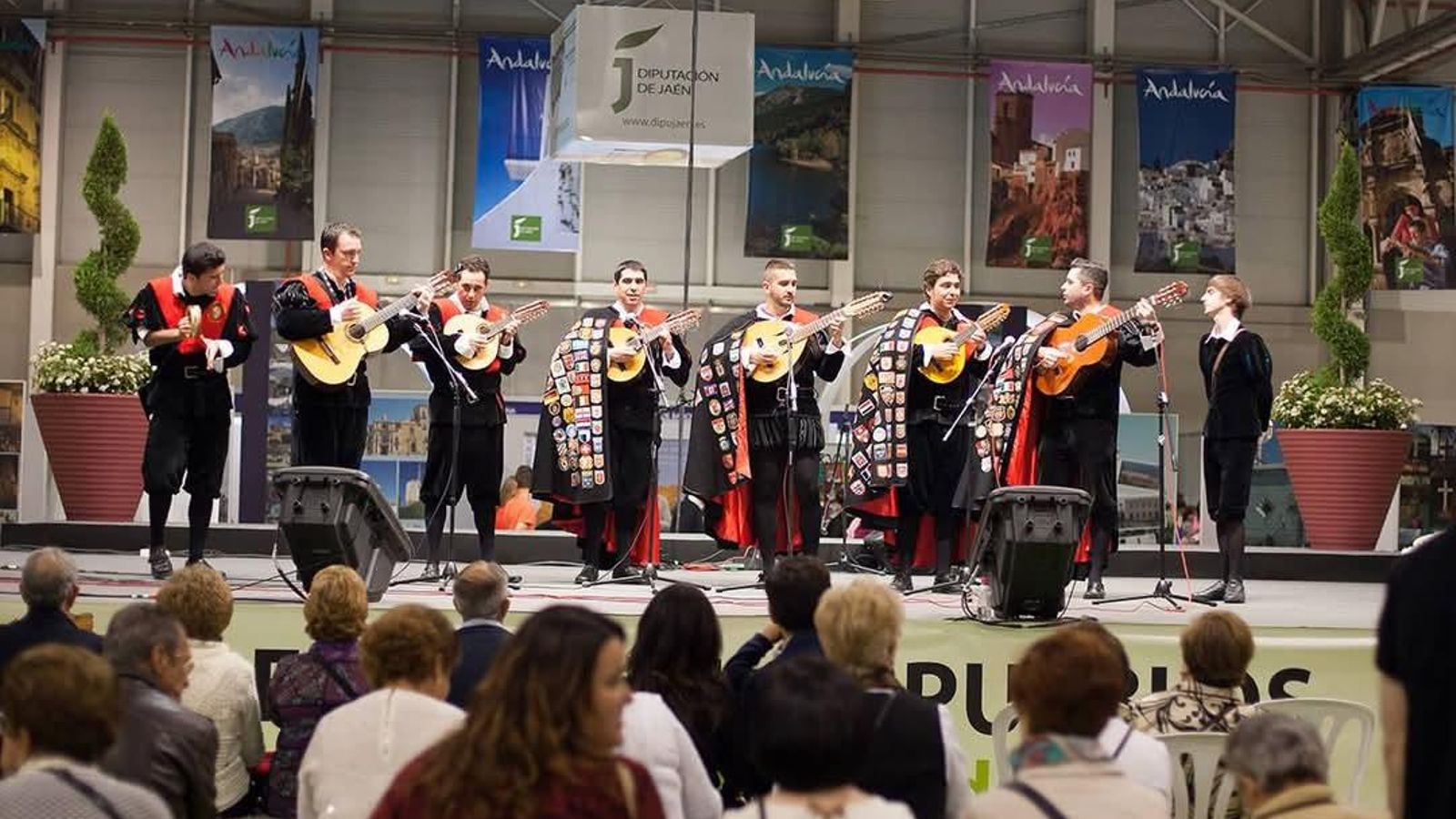 El escenario principal 'La Cultura del Agua' acogerá diversas actuaciones.