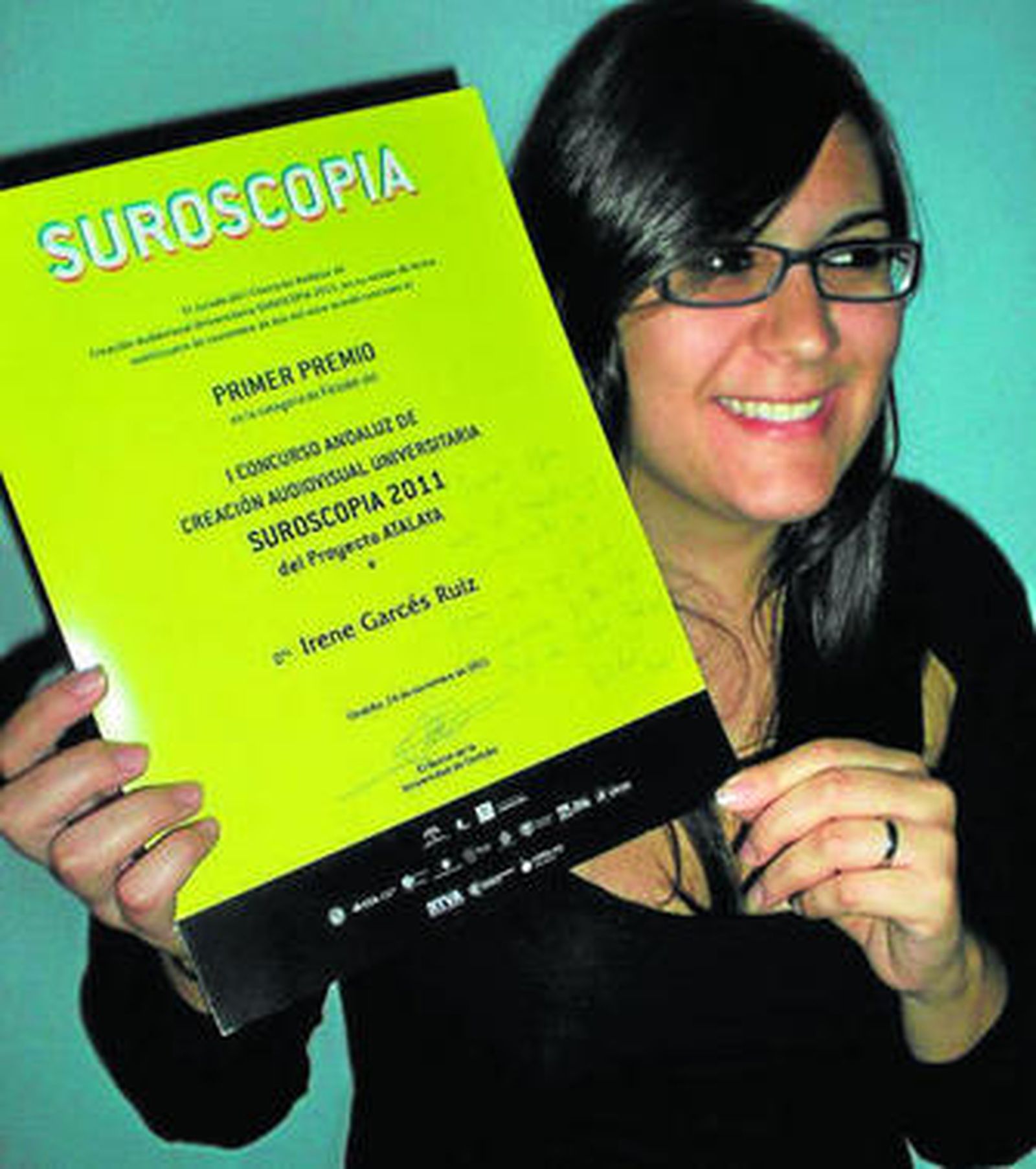 La directora almeriense, al recibir el Primer Premio.