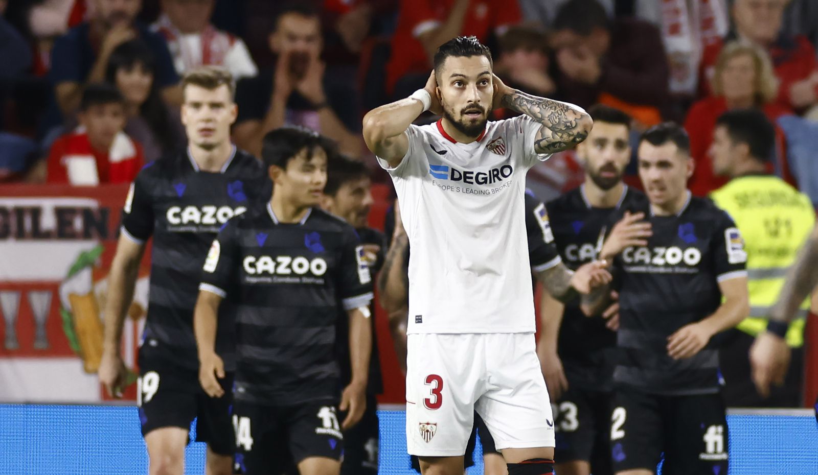 Alex Telles, en su último partido con el Sevilla, ante la Real Sociedad.