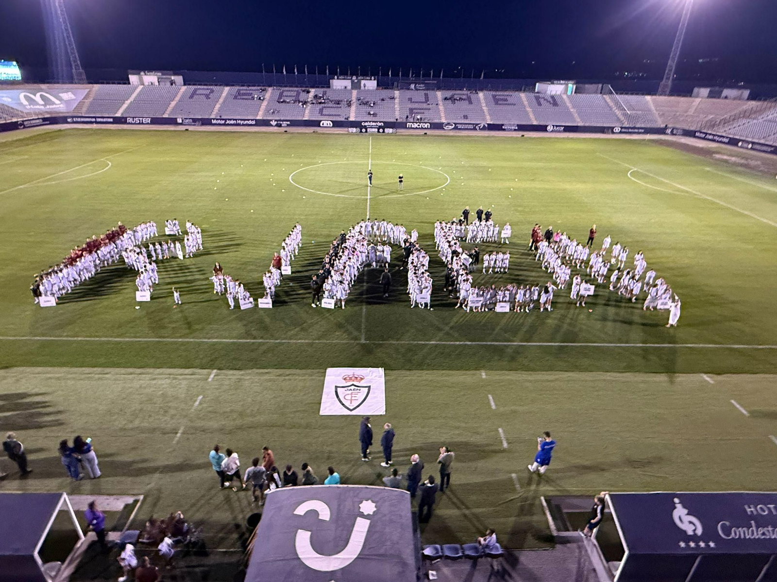 Mosaico formado por todos los participantes.