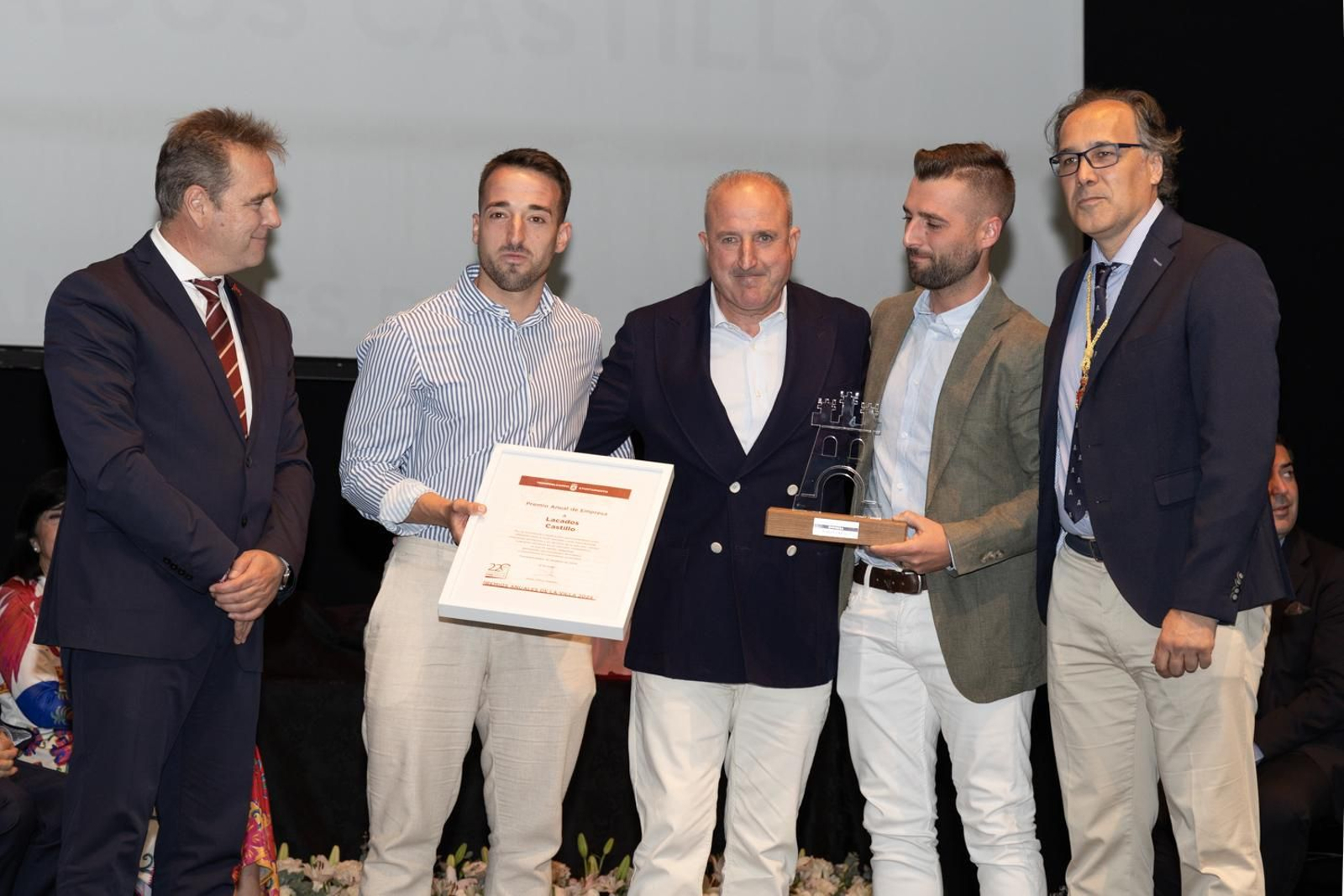 Estas son las imágenes de la entrega de los Premios Villa de Torredelcampo 2024