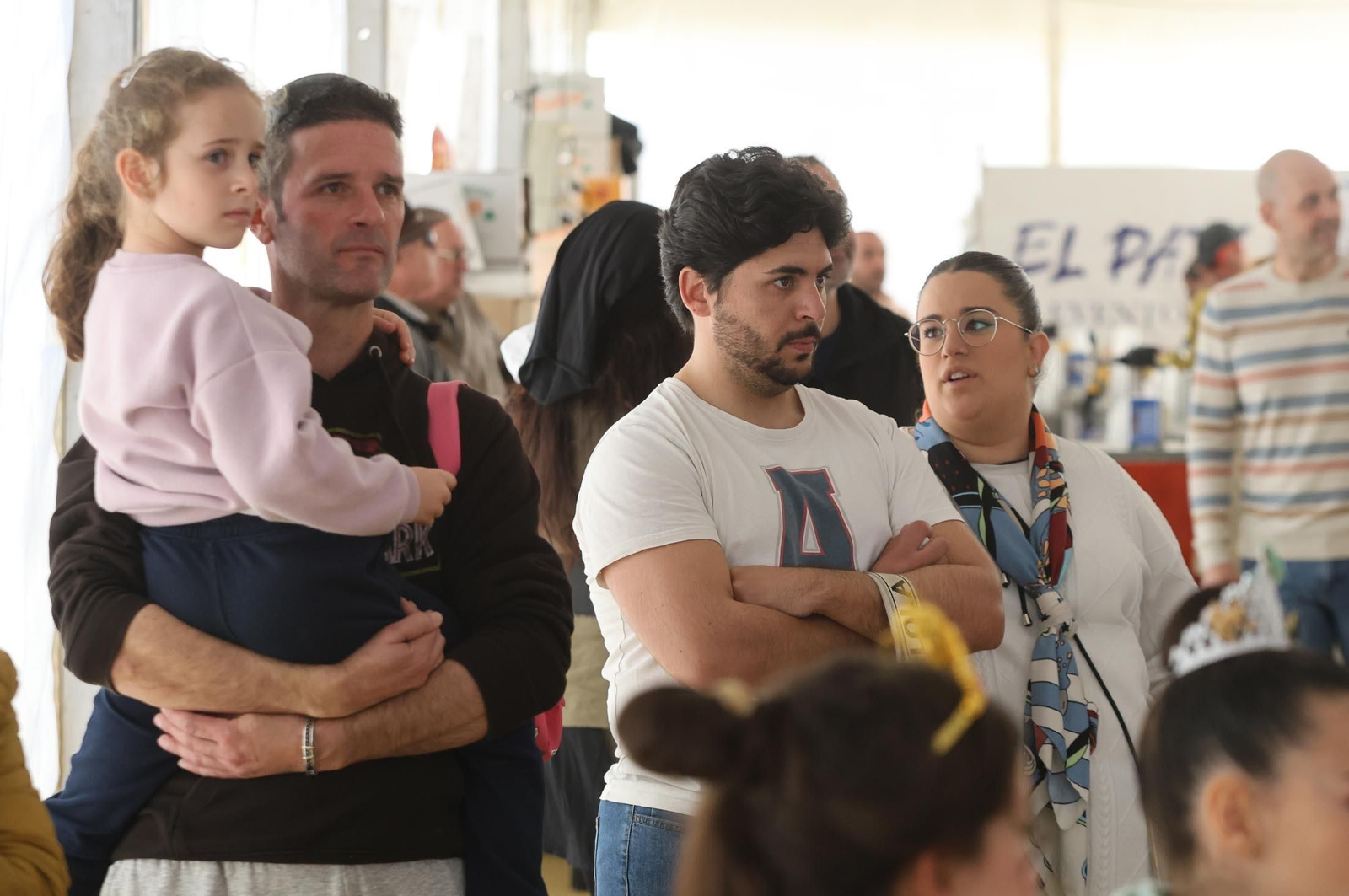 Imágenes del gran ambiente en el carrusel de agrupaciones del Carnaval Colombino 2024