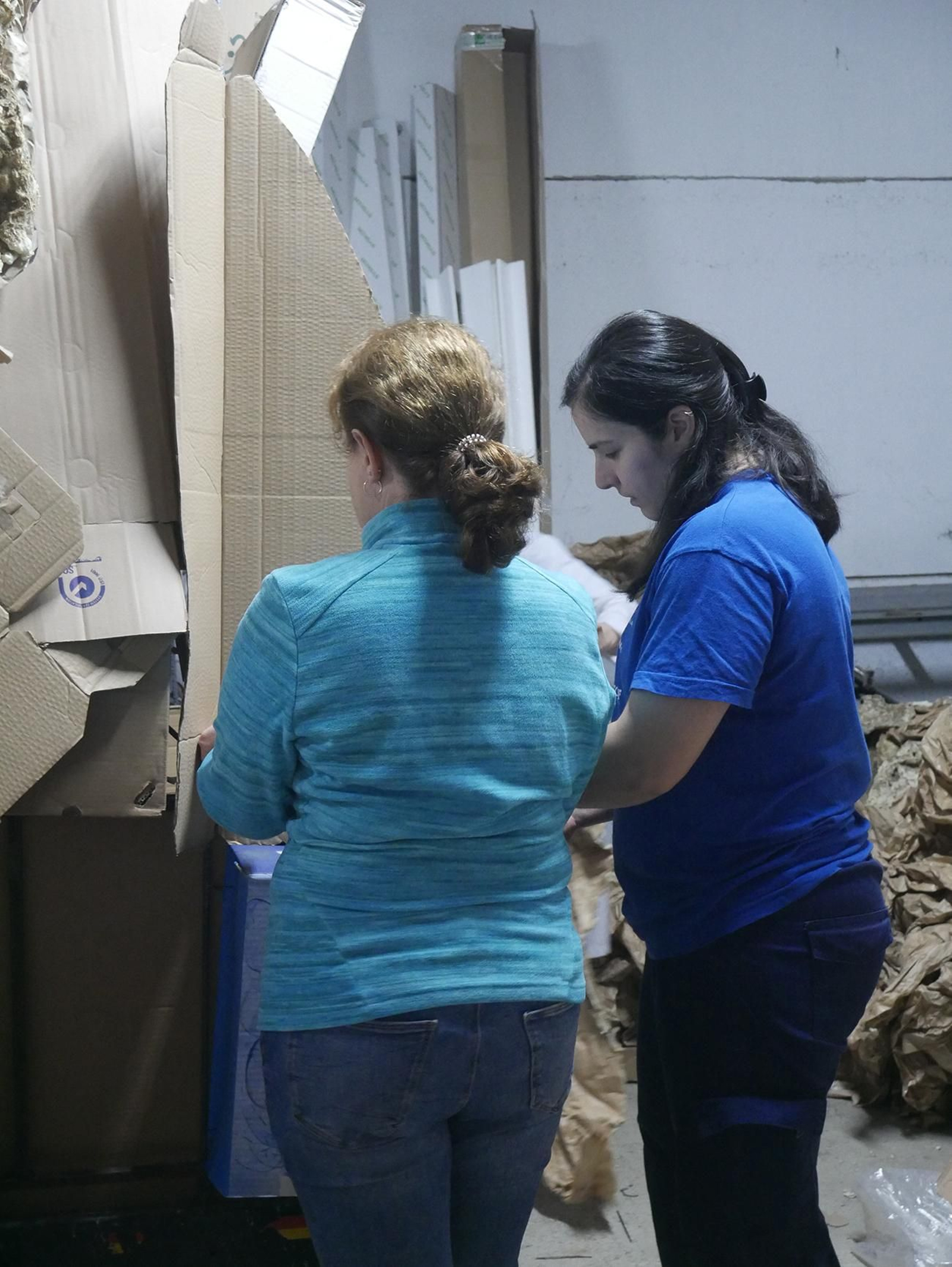 Imágenes de la elaboración de las carrozas tradicionales de Canjáyar