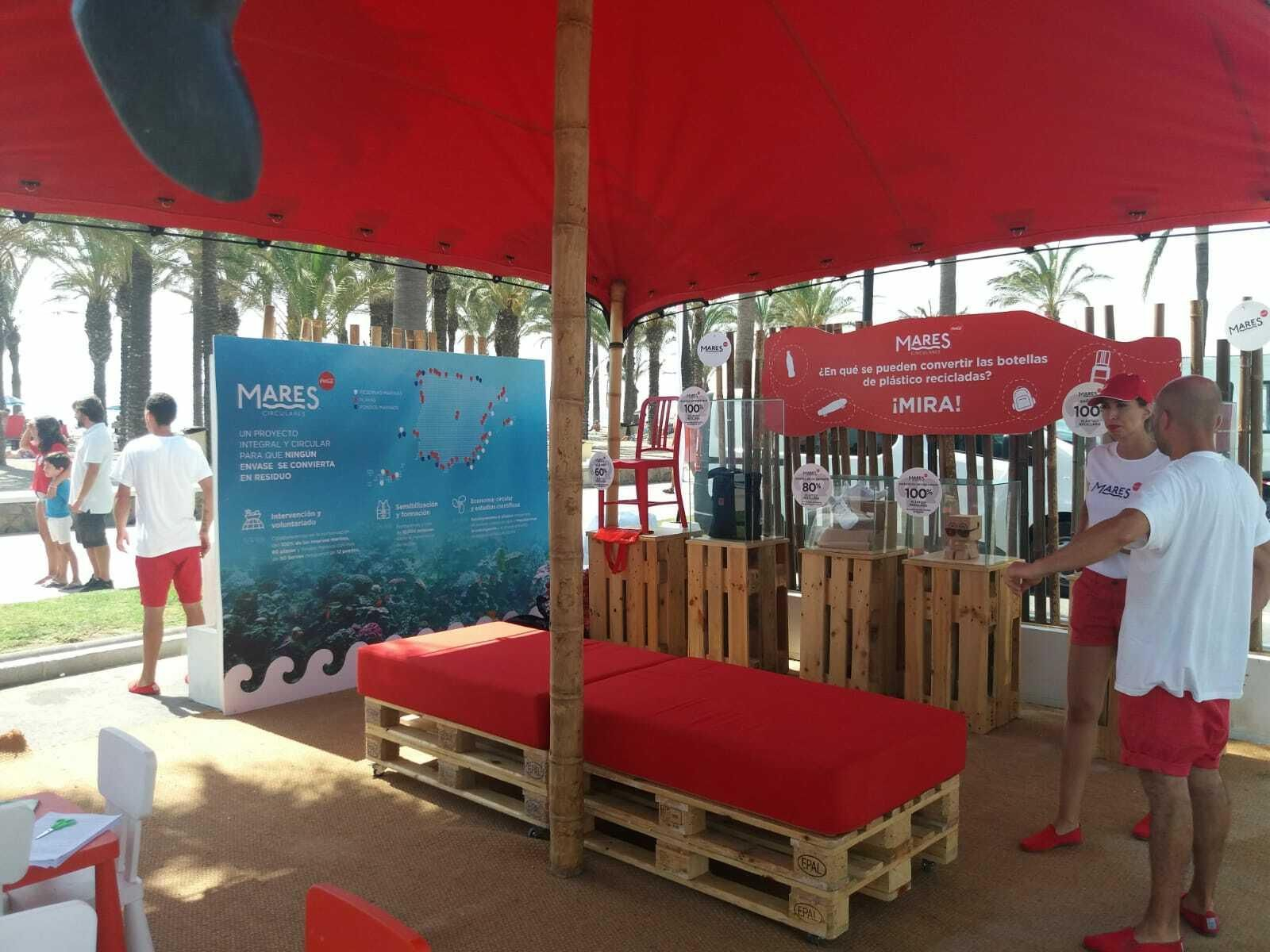 La jaima sostenible de Mares Circulares llega a Playamar en Torremolinos.