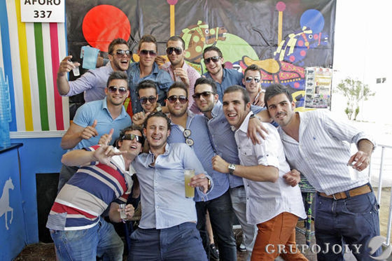 Nada como un buen plato de jamón y una copita manzanilla para refrescar la jornada de feria.

Foto: Erasmo Fenoy