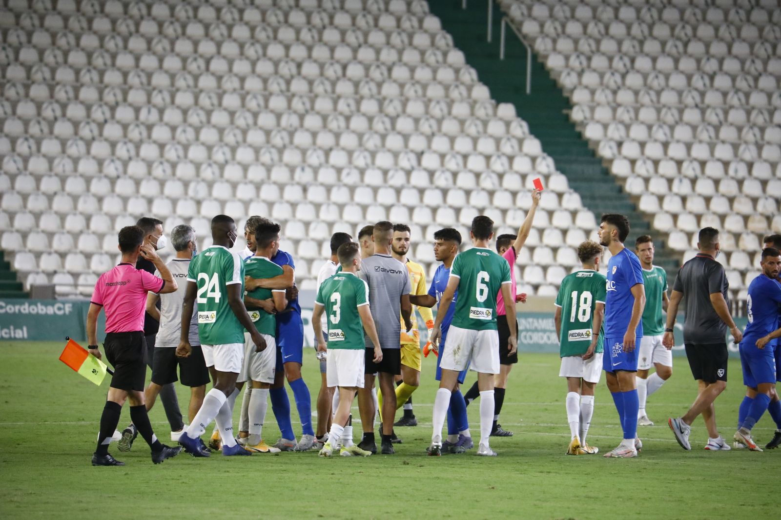 El Córdoba CF-Linares Deportivo, en imágenes