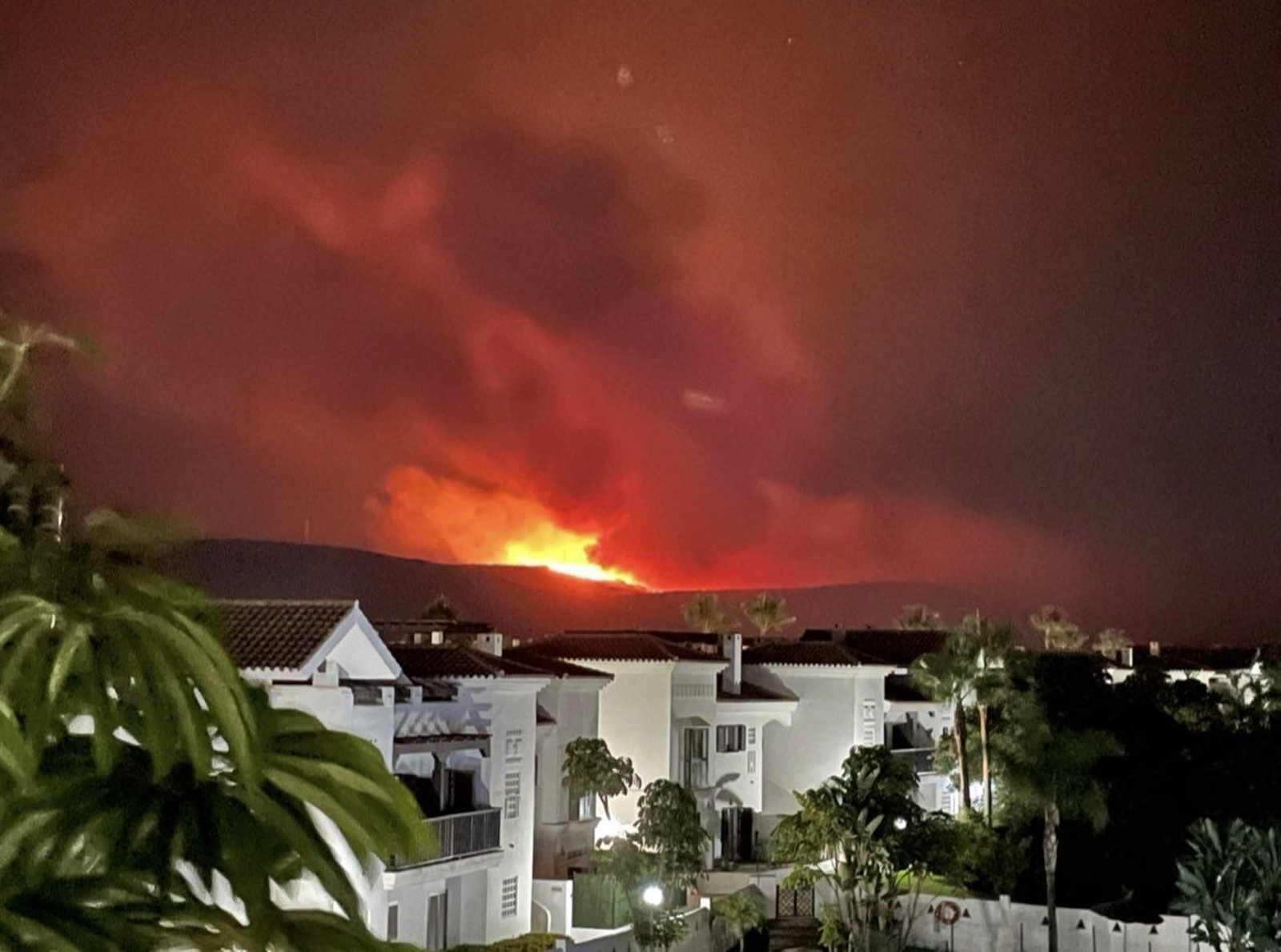 Las fotos del incendio de la Sierra del Arca, San Roque