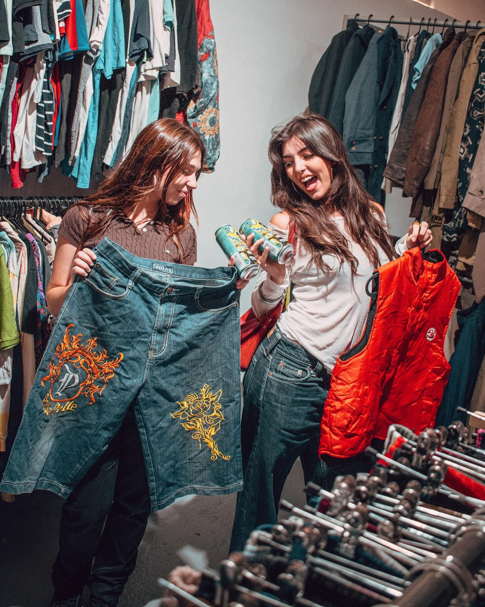 El Hotel Jerez Centro acoge el Jaleo Vintaje, una feria de ropa de segunda mano El Hotel Jerez Centro acoge el Jaleo Vintaje, una feria de ropa de segunda mano