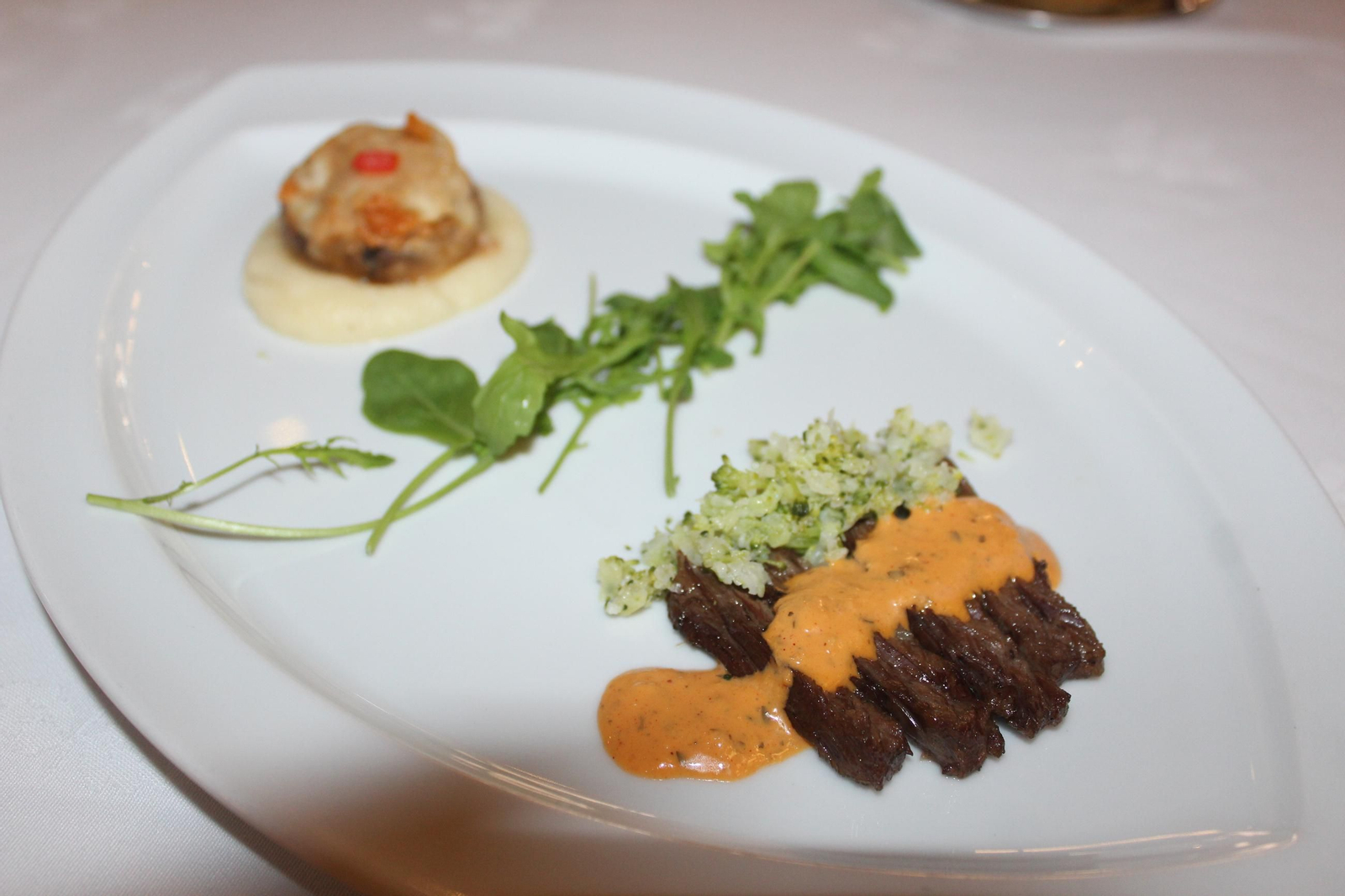 Las mejores fotos de la Terraza Carmona y sus jornadas del toro bravo en la cocina