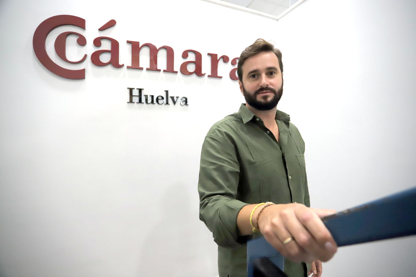Daniel Toscano en la sede de la Cámara de Comercio de Huelva.