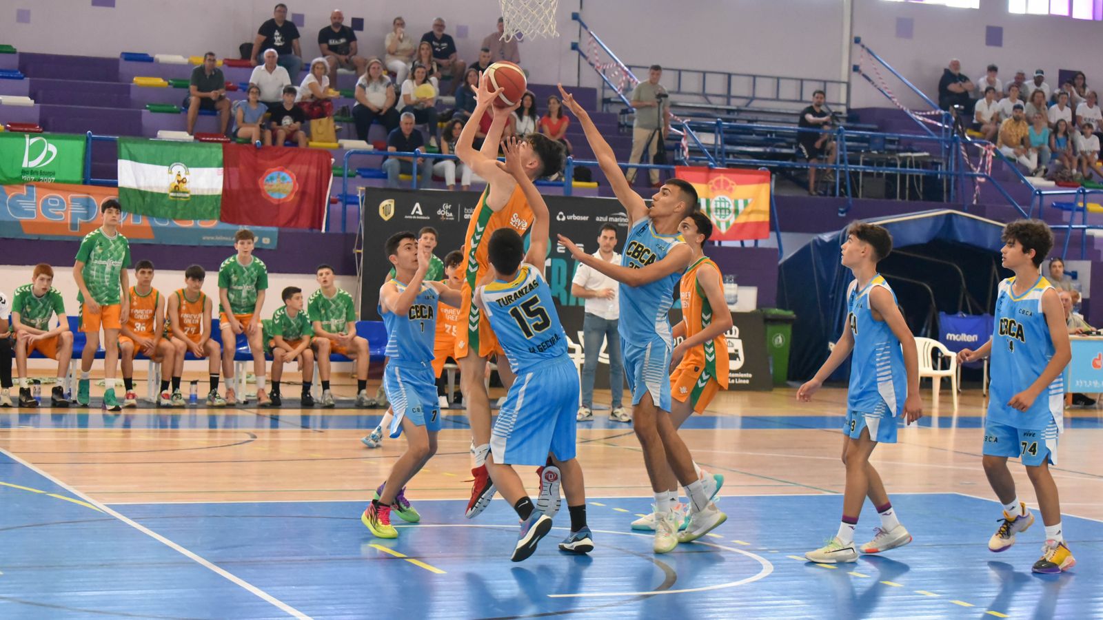 Las fotos de los cuartos de final del Cadeba infantil de La Línea