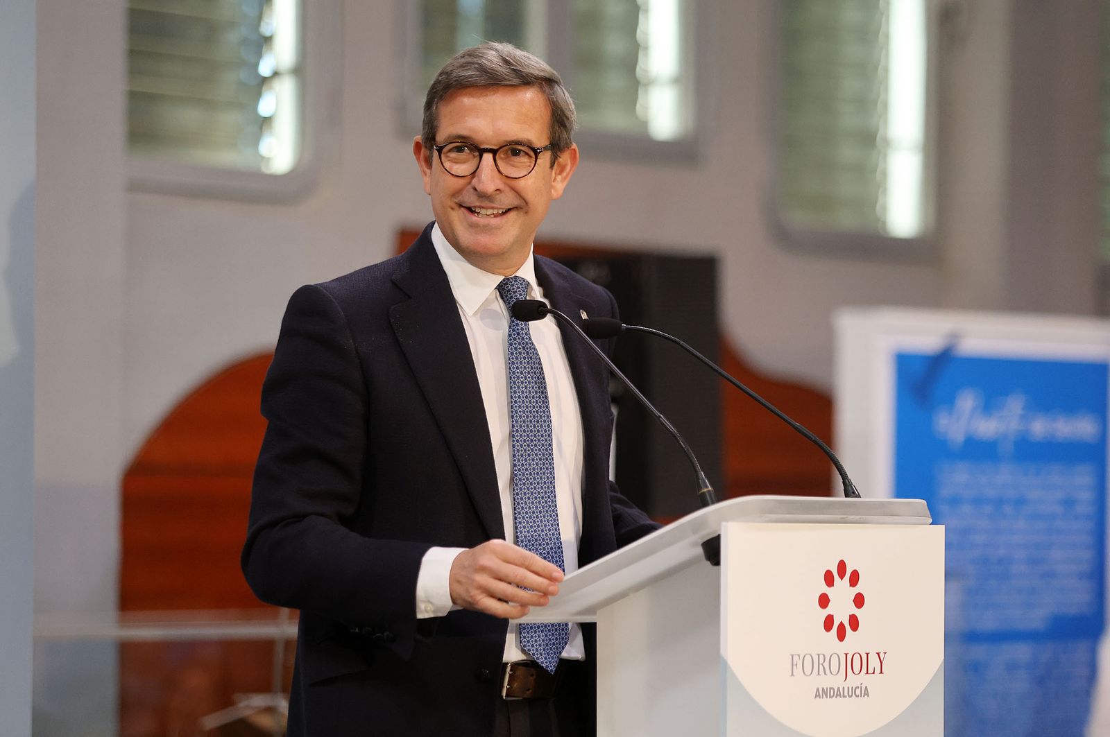 Imágenes del desayuno-coloquio con Jorge Paradela en el Foro Joly Andalucía celebrado en Huelva