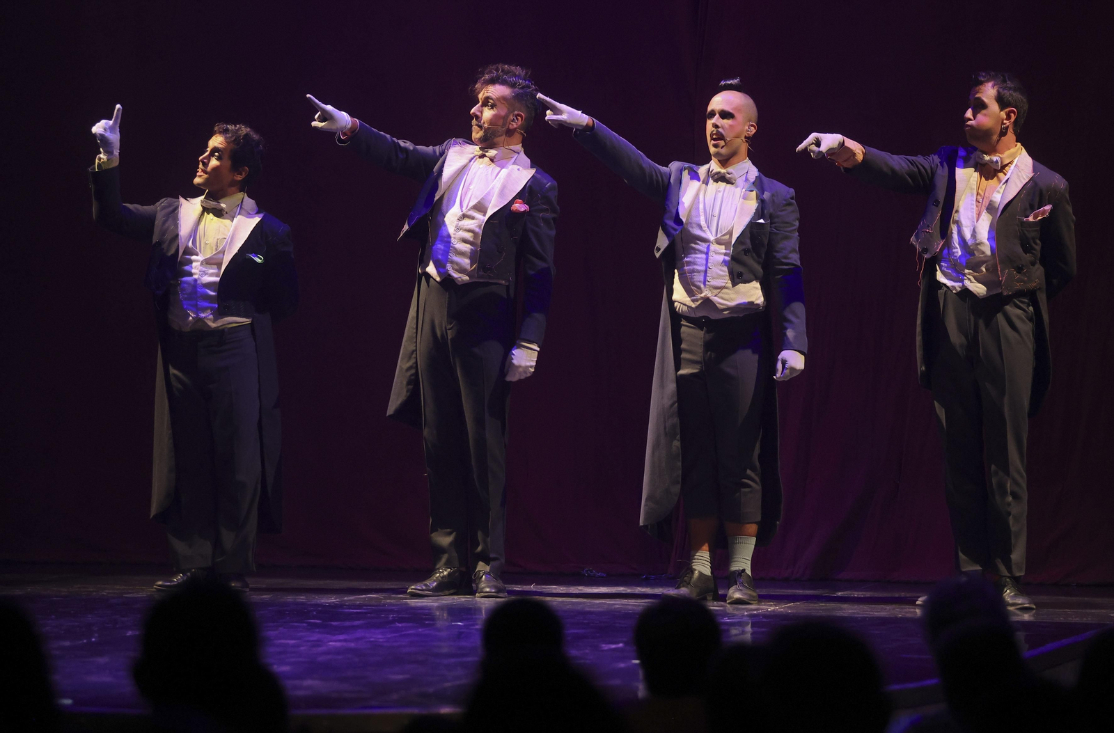 El estreno del espectáculo 'The Hole X' en Málaga, en fotos