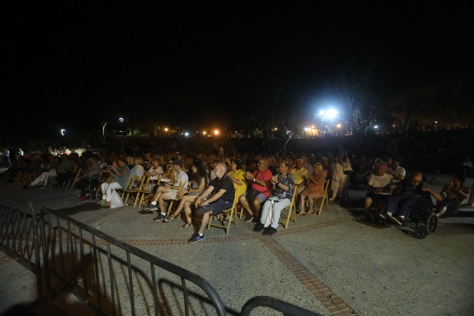 La noche flamenca en el Parque de San Fernando, en imágenes