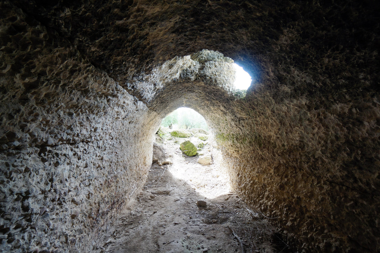 Los silos romanos del Carchena en Castro del Río, en fotografías