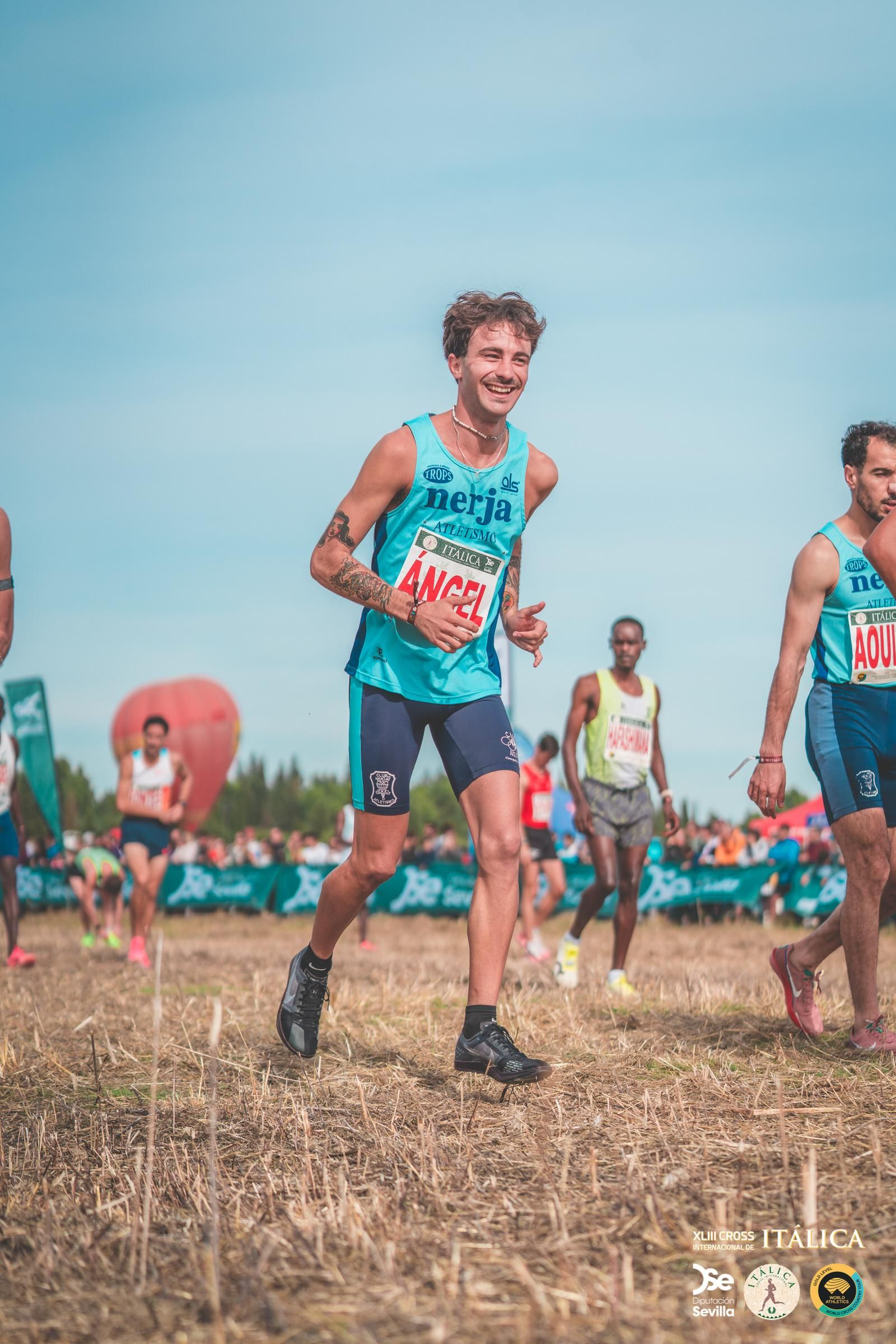 Búscate en las fotos del Cross de Itálica 2025 | 12