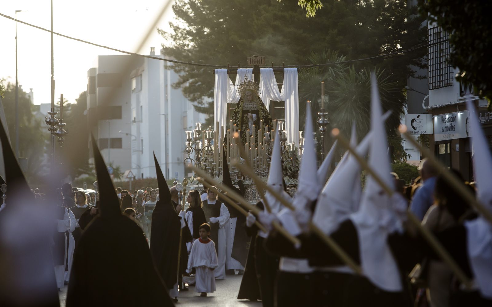Las imágenes de la cofradía de la soledad en la Semana Santa de Chiclana 2022