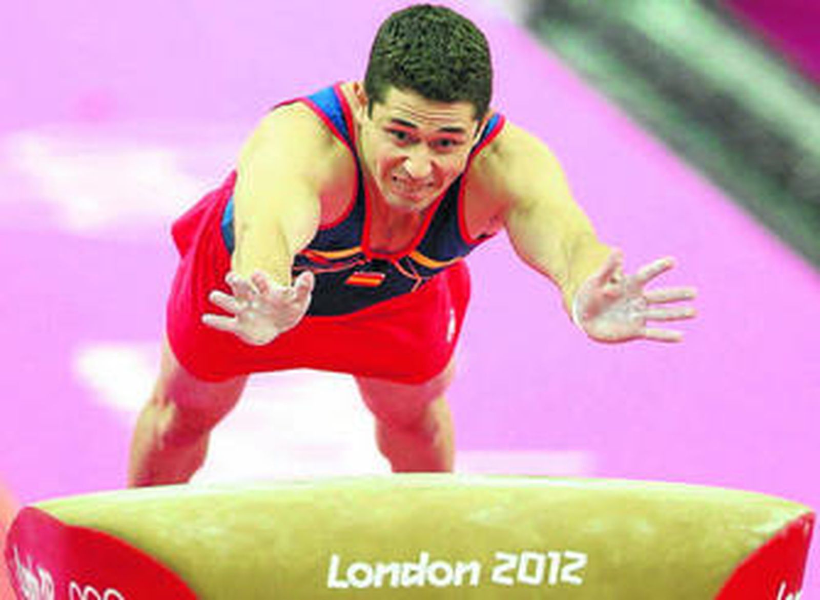 Botella se lanza al potro en un salto que le dio la sexta plaza.