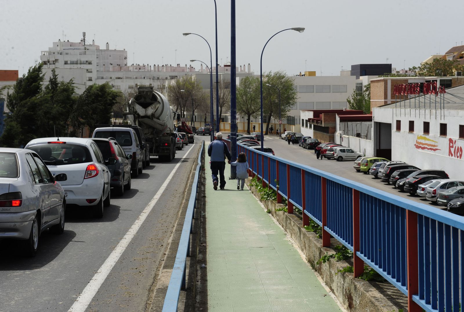 Proximidades del puente del Gran Poder y de la avenida del Cid donde tuvo lugar el suceso, en una imagen de archivo.