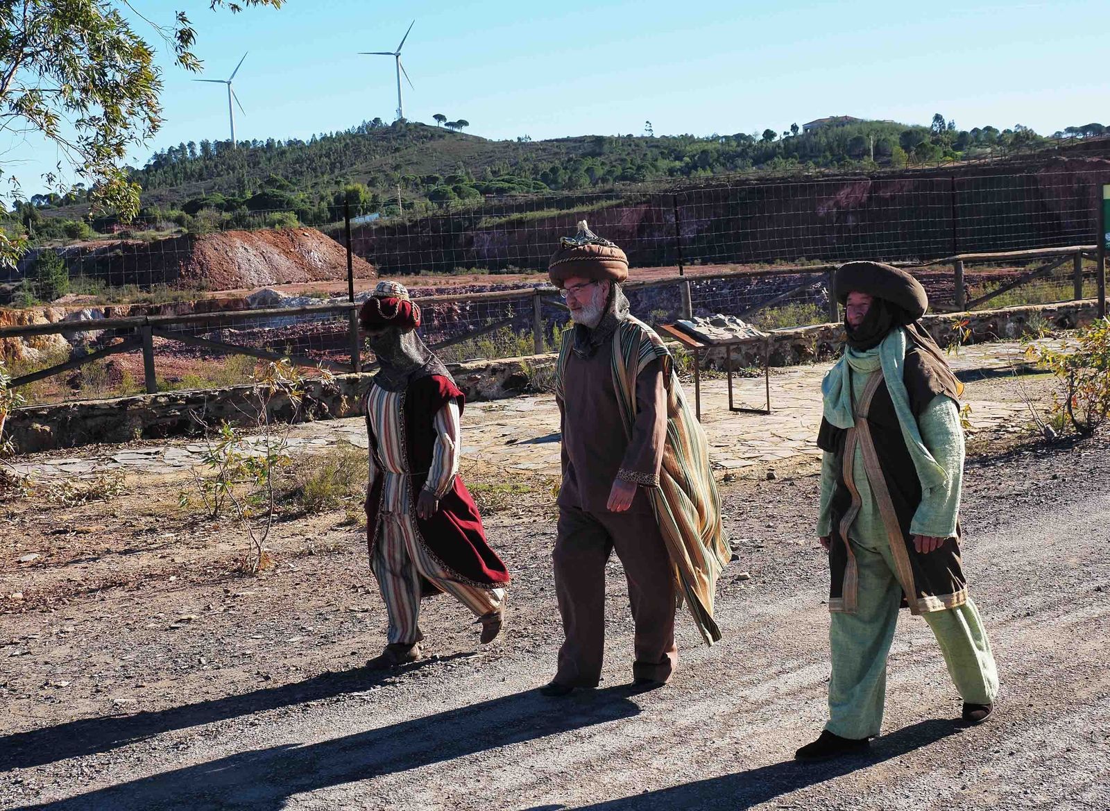 Las mejores imágenes de la recreación en Tharsis de la llegada del oro que llevarán los Reyes Magos a Belén