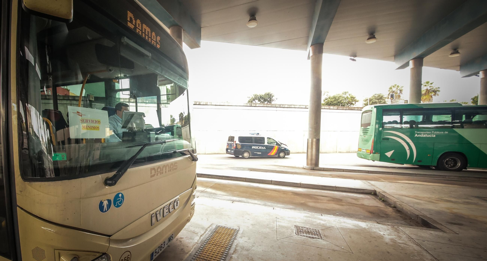 Imágenes de la huelga de transporte de pasajeros en Jerez Imágenes de la huelga de transporte de pasajeros en Jerez