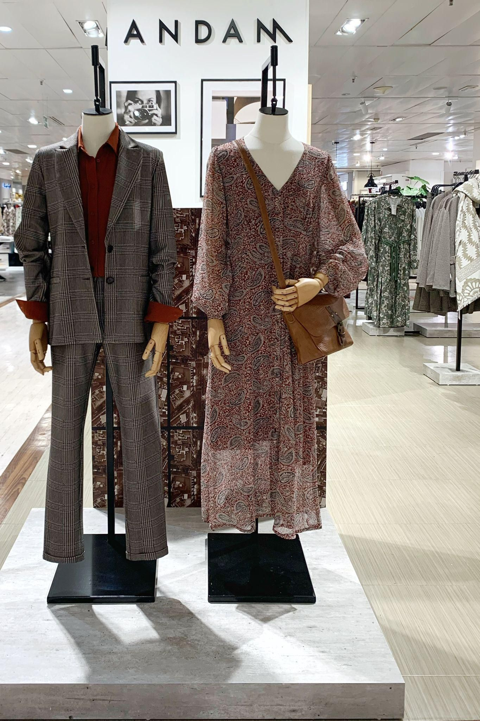 Dos conjuntos de la firma Andam, disponibles en el córner de El Corte Inglés de Nervión.