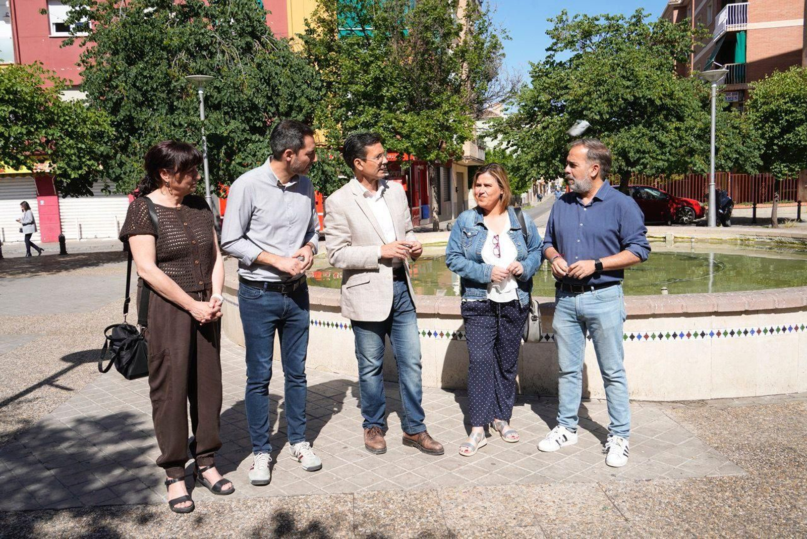 Cuenca y varios concejales, en el Zaidín